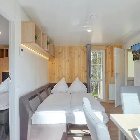 Tiny Haus 62 Am Brombachsee بيت للعطل *