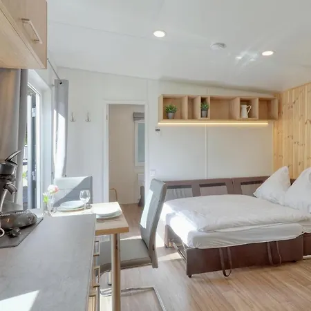 Tiny Haus 62 Am Brombachsee بيت للعطل